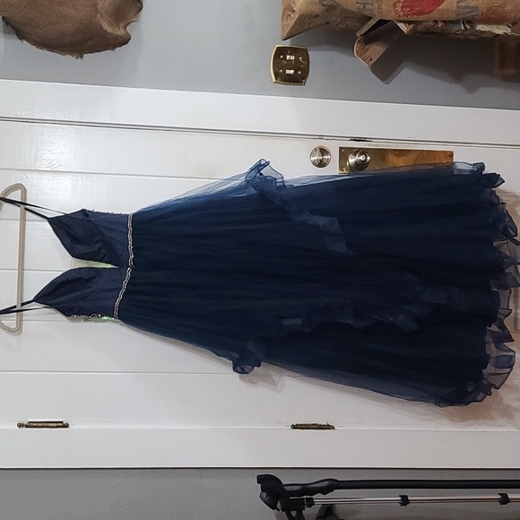 TLC Say Yes To The Prom Dress Navy Beaded Layered Tulle Lined Sz 7/8 GUC *READ* - Picture 7 of 14